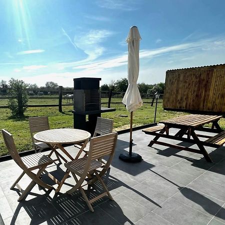 Le Clos De Baron Sur Odon, Un Havre De Paix. 외부 사진